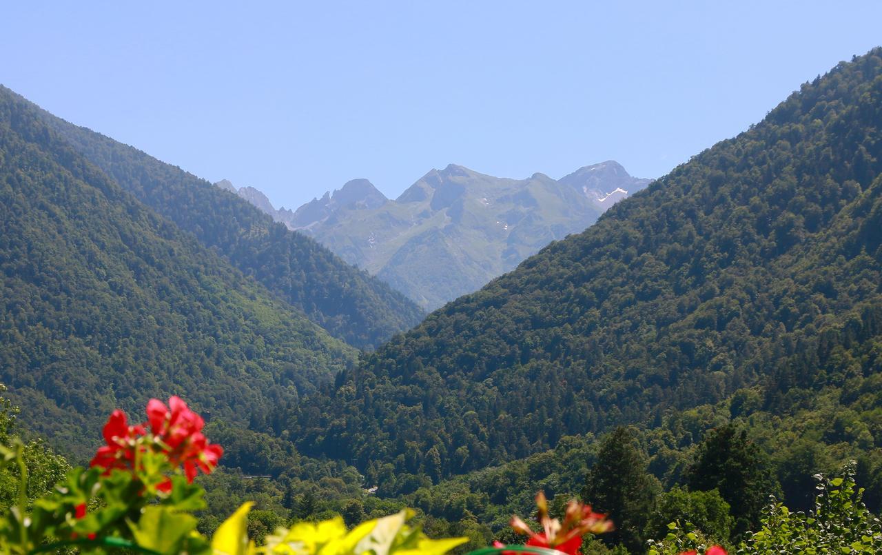 维拉德阿尔蒂酒店 Bagnères-de-Luchon 外观 照片